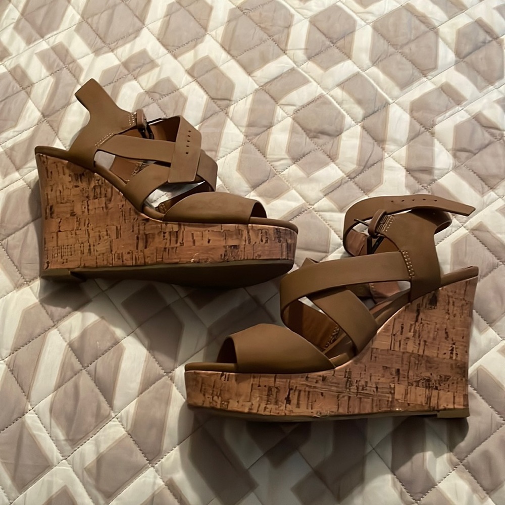 Brown wedges